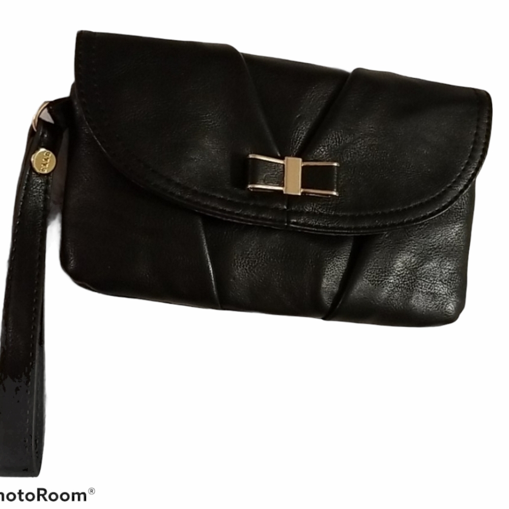 ELLE Wristlet Purse